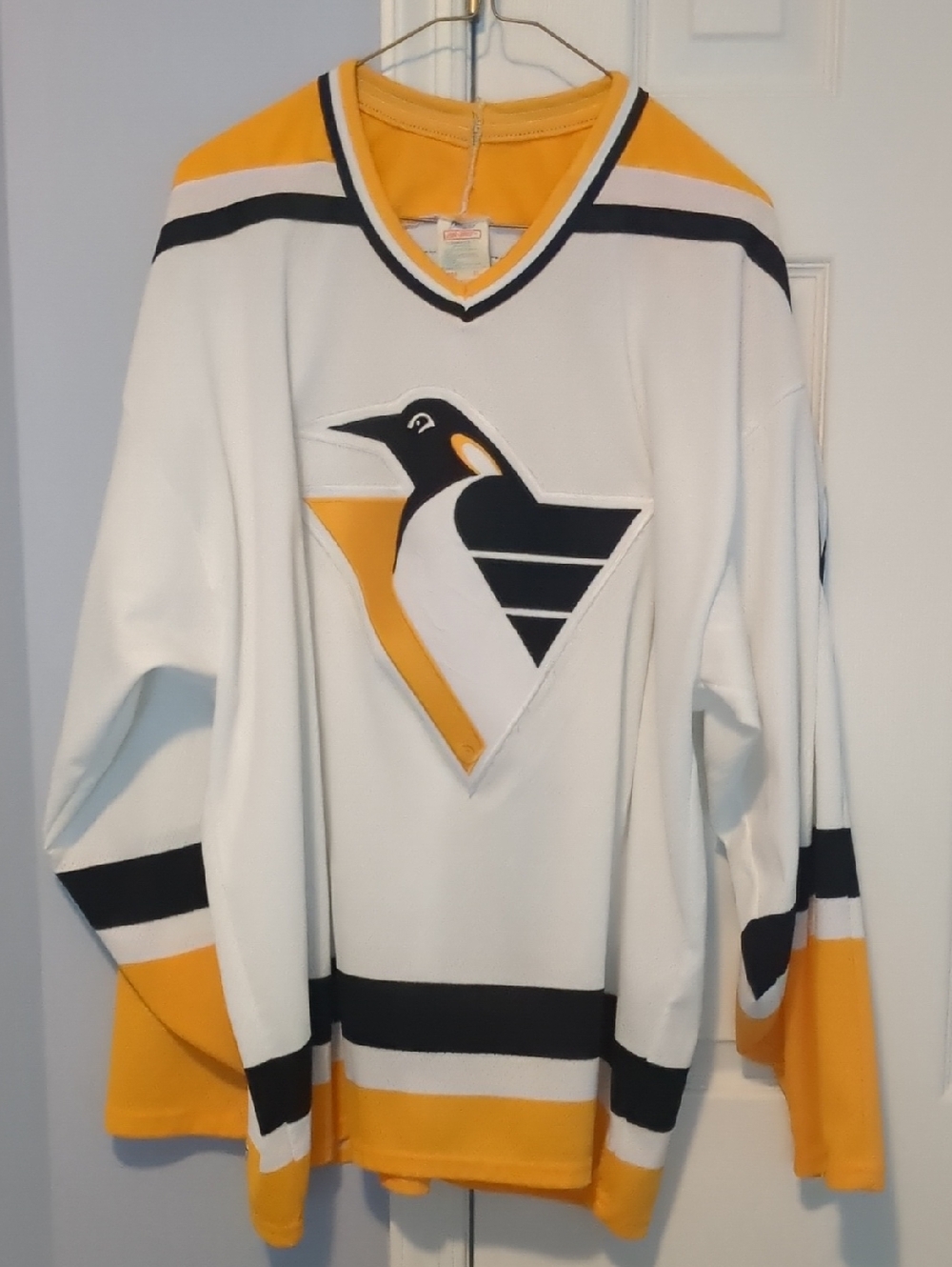 Pittsburgh Penguins Jersey